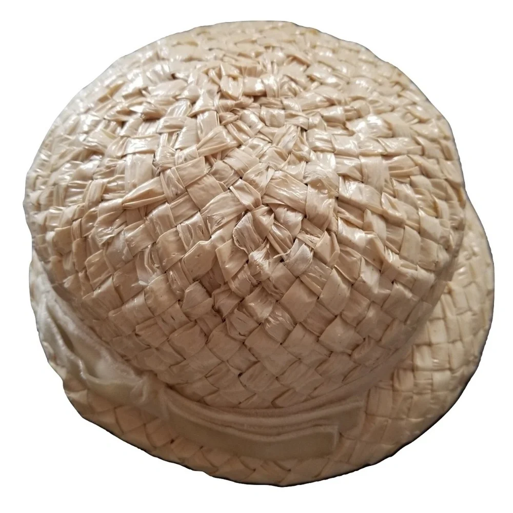 1930s Betty Co-Ed Vintage Straw Cloche Hat in Ivory - Picture 2 of 5